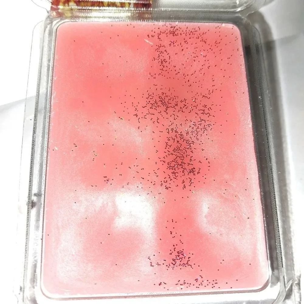 Hand crafted Pink Magic waxmelt tarts